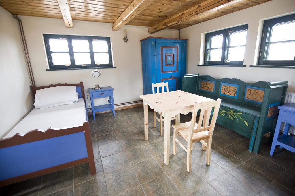 Folwark Milkowiec Golebiewo Ruang foto